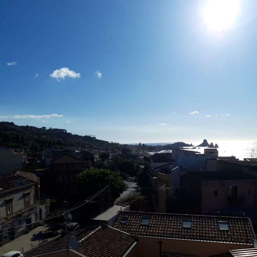 Bed&Breakfast Dietro le Mura Aci Castello Exterior foto