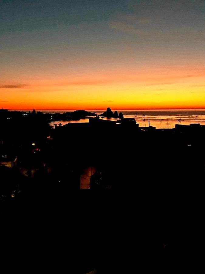 Bed&Breakfast Dietro le Mura Aci Castello Exterior foto